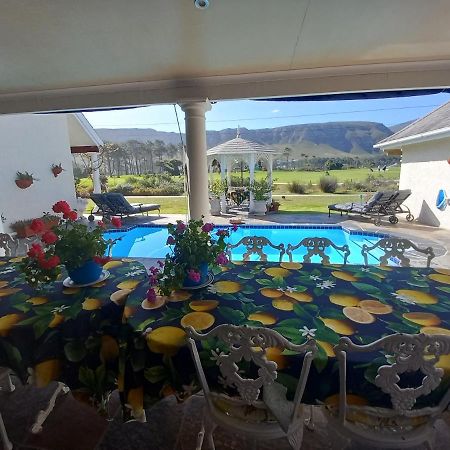 Mulligans Guest Lodge Hermanus Exterior photo